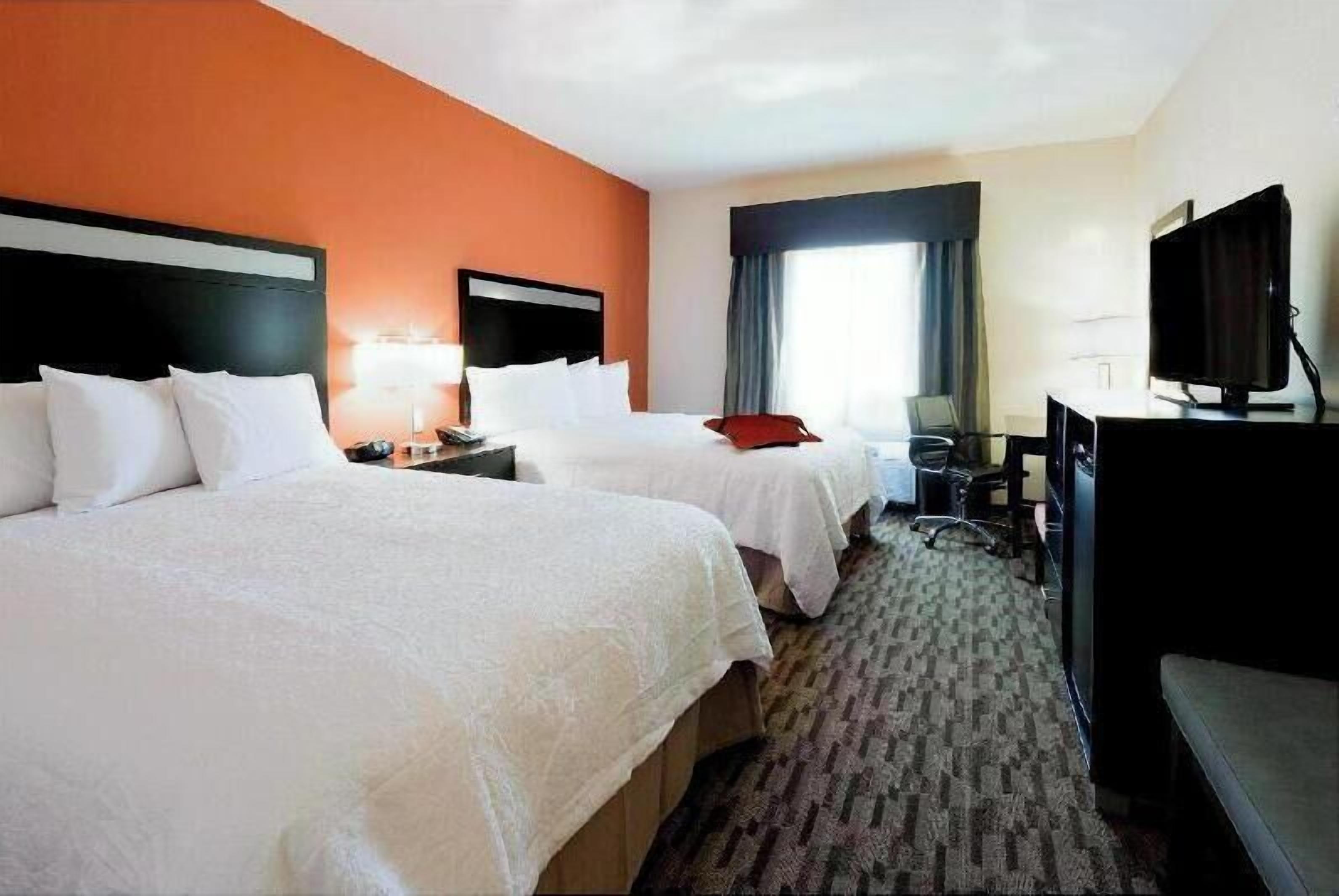 مكواة/لوح كي وأسرّة أطفال/رضّع وواي فاي مجانًا وملاءات أسرّة