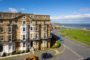 Exterior - Fayvan Apartments (Whitby)