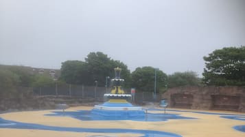 Children’s play area – outdoor