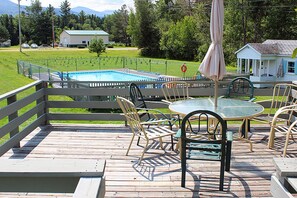 Terrace/patio - Carlson's Lodge (Twin Mountain)