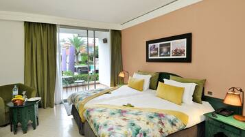 Ropa de cama de alta calidad, minibar, escritorio y wifi gratis