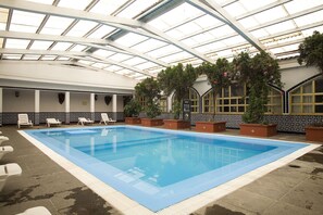 Piscine couverte