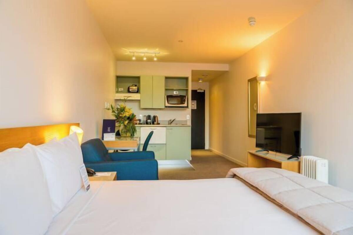 1 bedroom, blackout curtains, iron/ironing board, free cots/infant beds