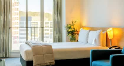 Astelia Apartment Hotel