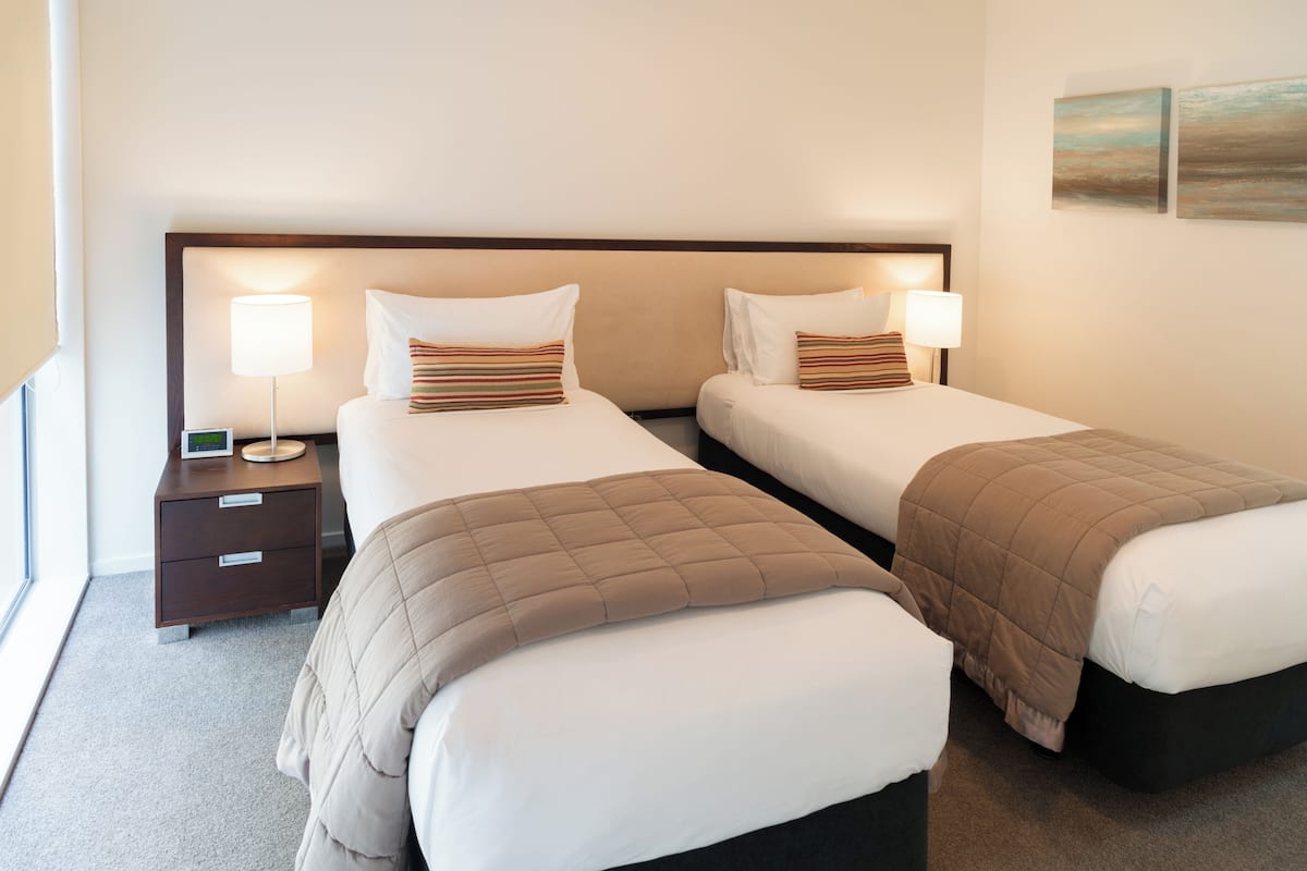 Two Bedroom Townhouse, One Bathroom | 1 bedroom, hypo-allergenic bedding, pillowtop beds, desk
