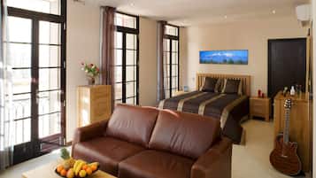 Appartement, balcon | Coin séjour | Télévision à écran plat