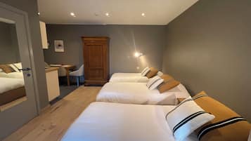 Triple Room (1st floor) | 1 bedroom, individually decorated, individually furnished