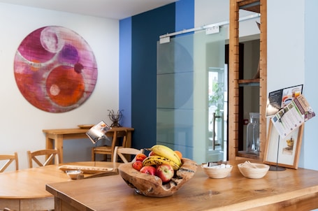 Daily full breakfast for a fee. Hôtel Piano 2