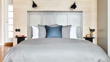 1 bedroom, premium bedding, pillowtop beds, in-room safe