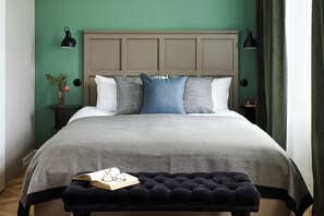 Ropa de cama de alta calidad y colchones con acolchado adicional