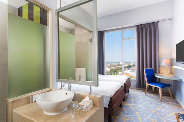 Superior Room, 2 Twin Beds | Premium bedding, minibar, in-room safe, desk