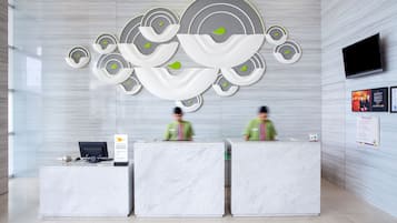 Mostrador para check-in y check-out