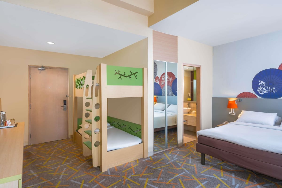 Family Room, Multiple Beds | Premium bedding, minibar, in-room safe, desk