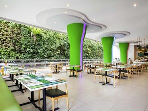 Lunch and dinner served, international cuisine - Ibis Styles Malang (Malang)
