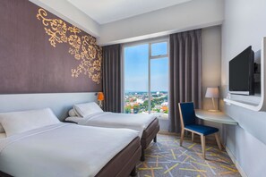 Superior Room, 2 Single Beds | Premium bedding, minibar, in-room safe, desk - Ibis Styles Malang (Malang)