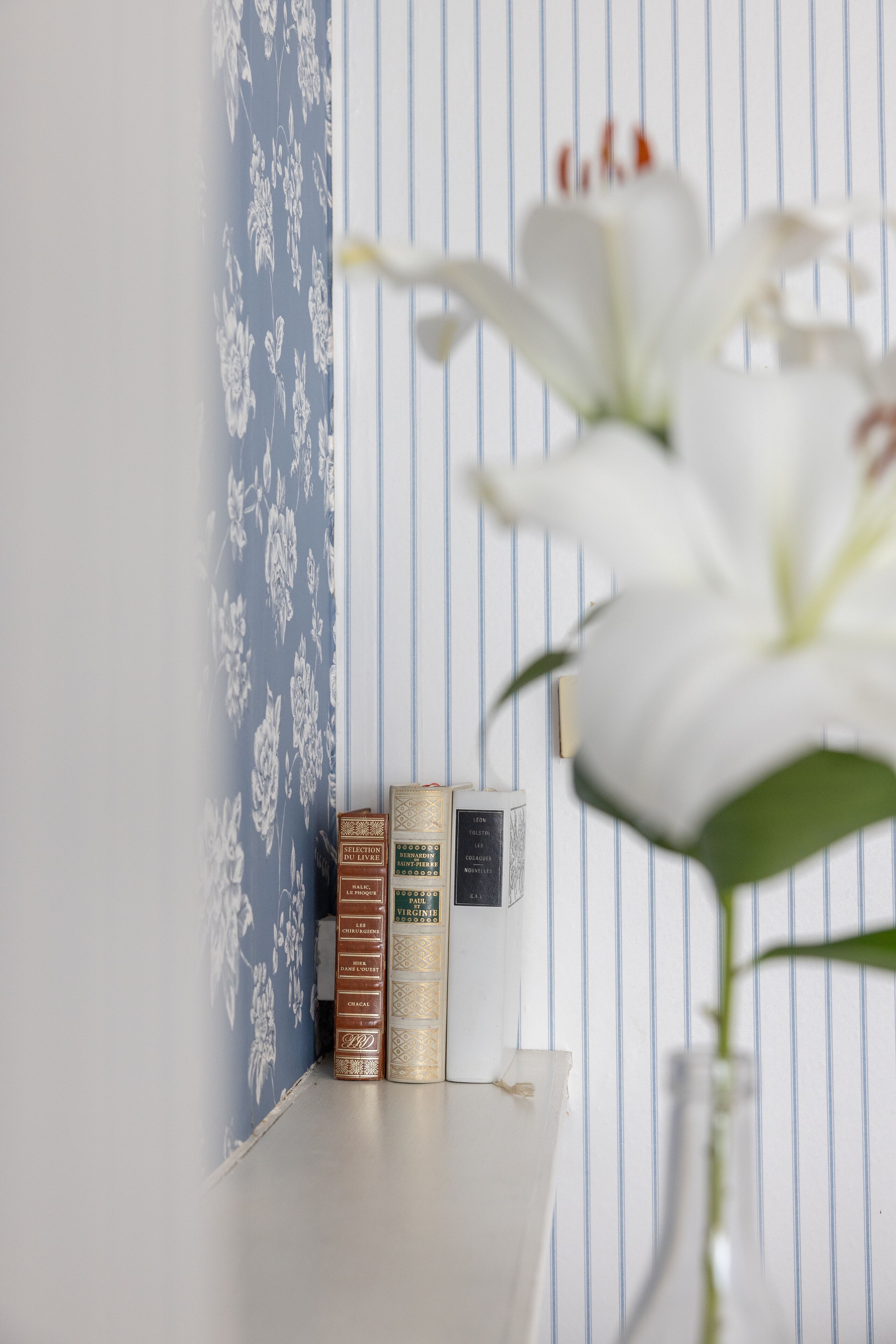 junior suite | in-room safe, desk, free wifi, bed sheets