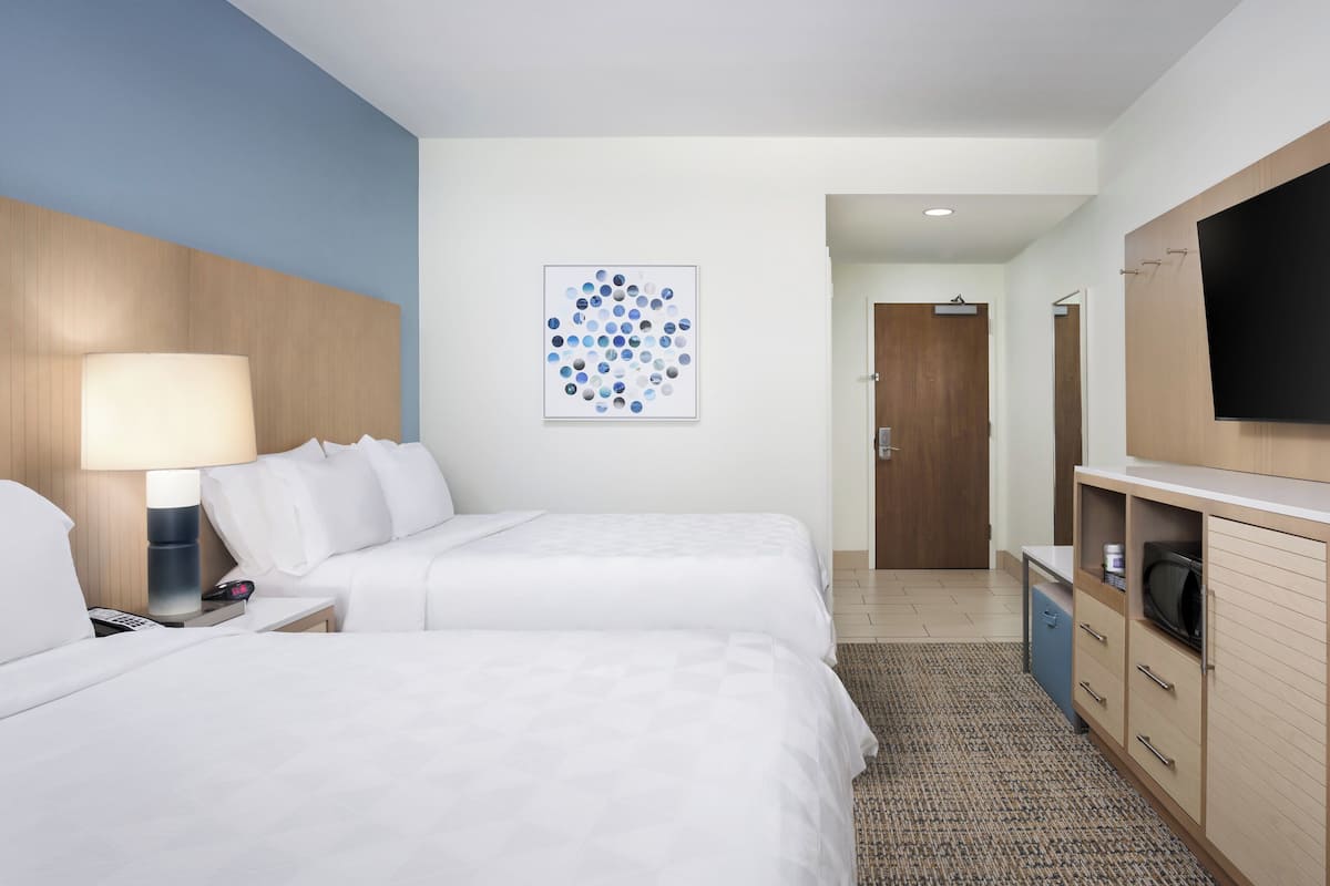 1 bedroom, in-room safe, desk, blackout drapes