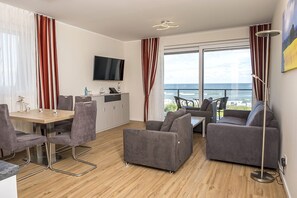 Deluxe Apartment, 2 Double Beds, Non Smoking, Sea View