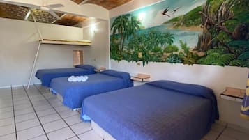 Coffres-forts dans les chambres, draps fournis