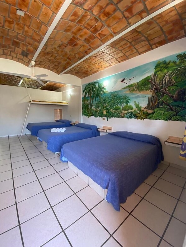 Basic Room | In-room safe, bed sheets