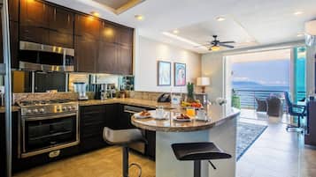 Luxury Suite, 1 Bedroom, Hot Tub, Ocean View | Private kitchen | Microwave, oven, stovetop, dishwasher
