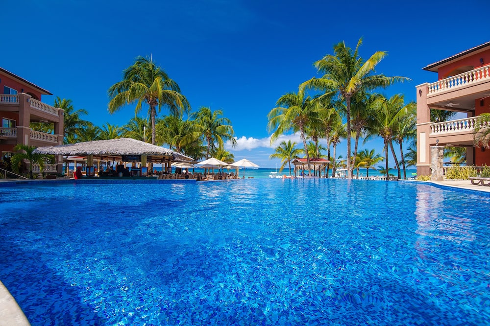 Infinity Bay Spa & Beach Resort