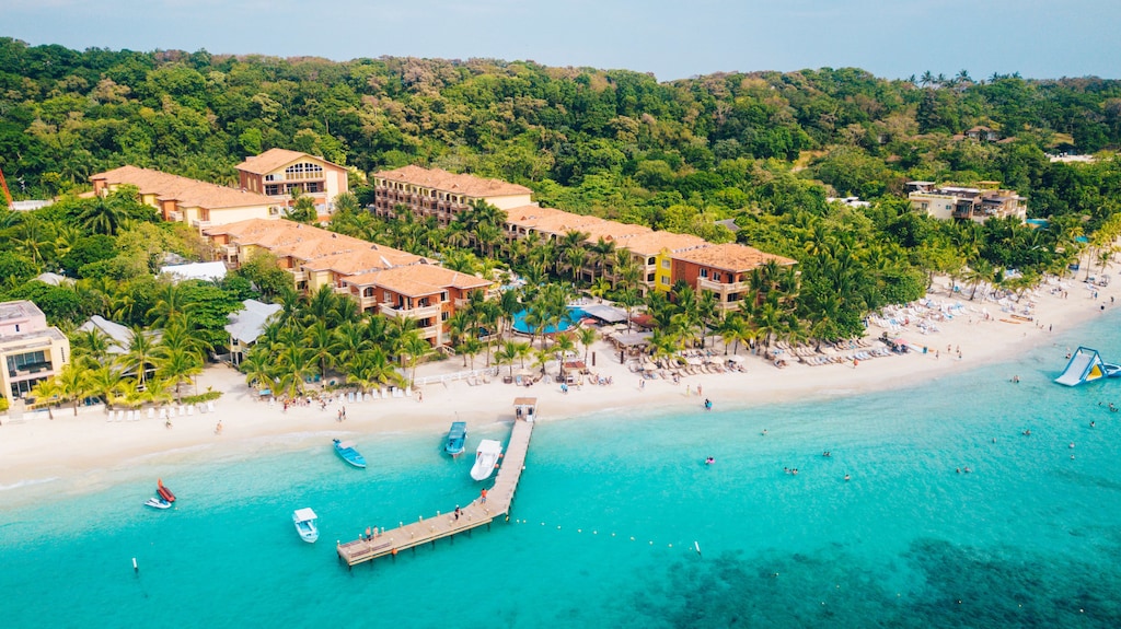 Infinity Bay Roatan Wedding Infinity Bay Spa And Beach Resort