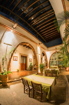 Dining - Hotel Mesón de los Remedios (Morelia)