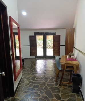 Premium bedding, down comforters, in-room safe, bed sheets - Aranwa Sarapiquí Rainforest Lodge (La Virgen)