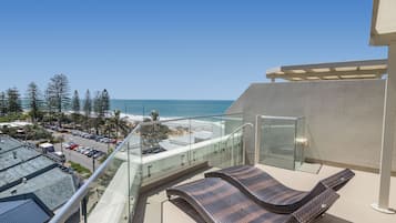 1 Bedroom Rooftop Apartment | View from room