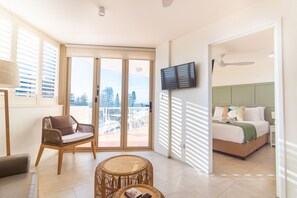 Superior Apartment | Living area | 42-inch flat-screen TV with digital channels, TV - Sandcastles Mooloolaba (Mooloolaba)