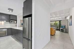 مكواة/لوح كي وأسرّة أطفال/رضّع وأسرّة قابلة للطي وواي فاي مجانًا