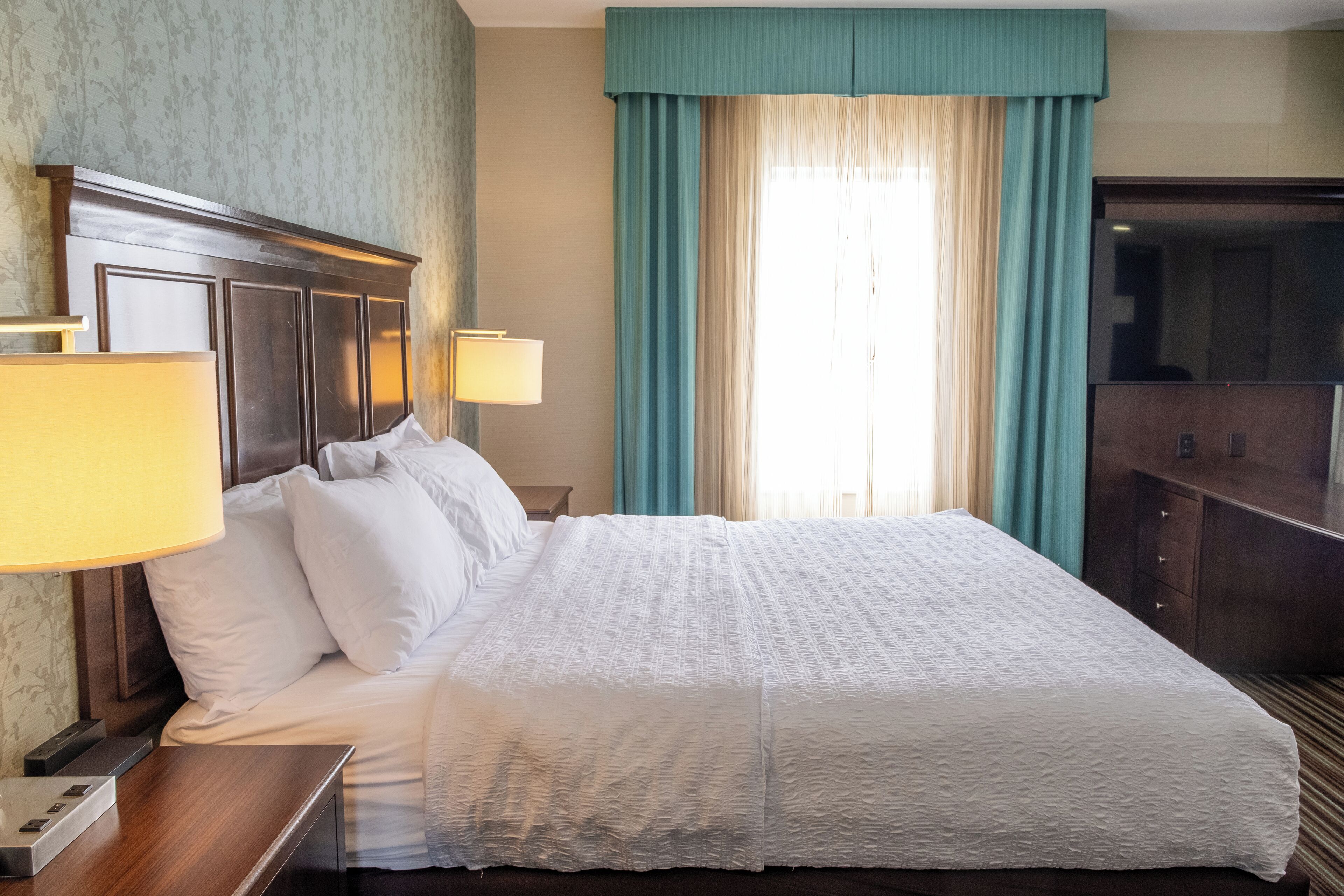 Photo - Hampton Inn & Suites by Hilton St. John's Airport