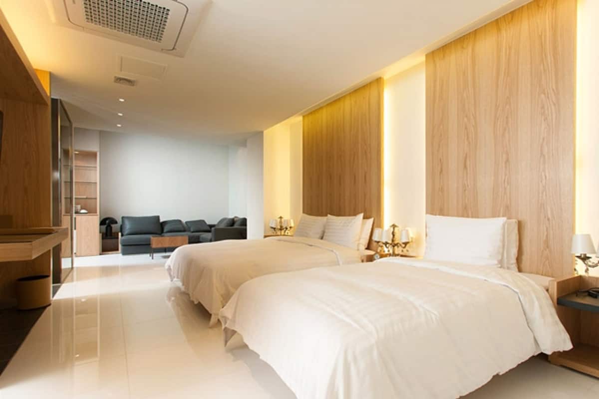 Korean Suite (check-in available until 11 pm) | 1 kamar tidur, seprai premium, dan selimut bulu angsa