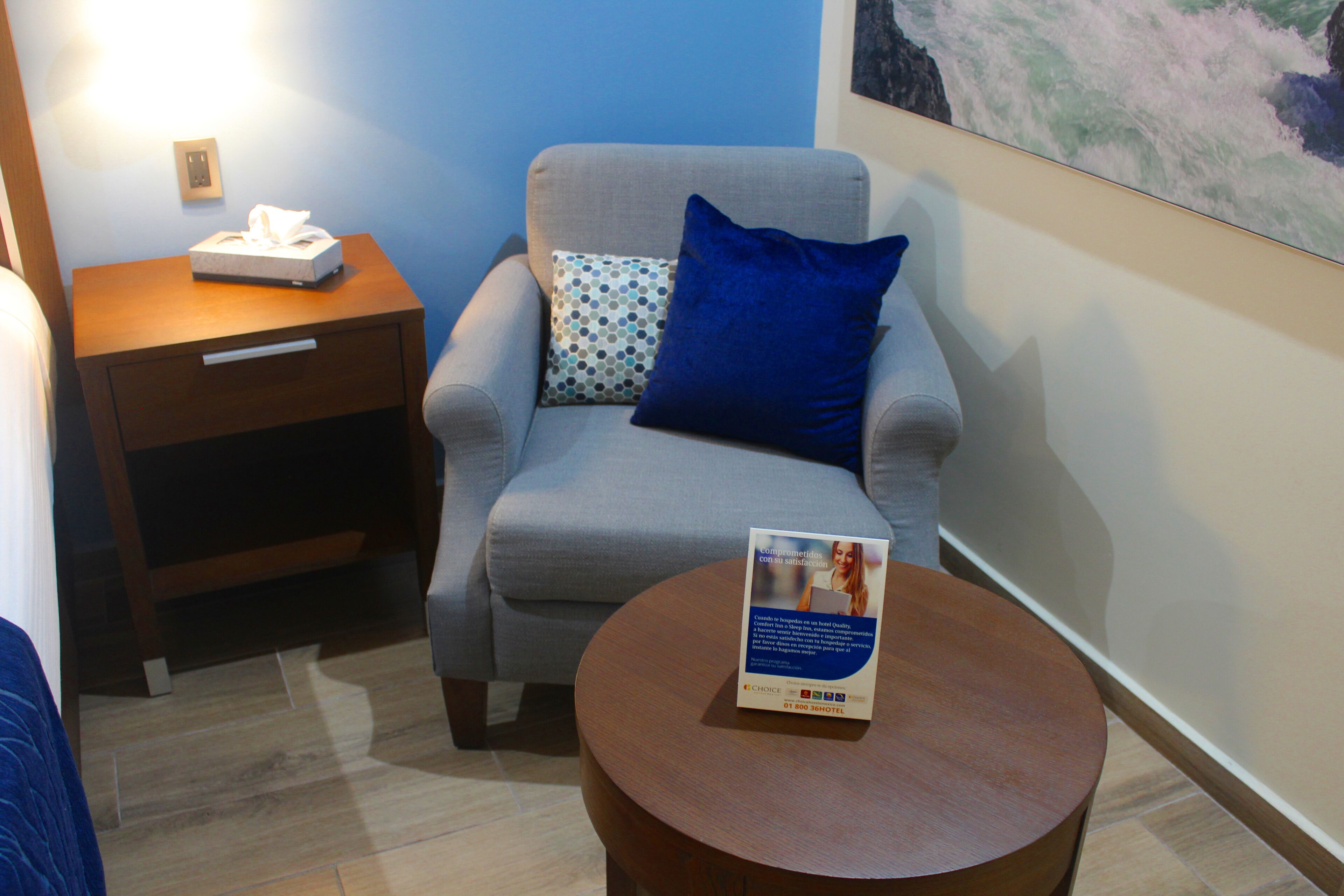 suite, 1 king bed, non smoking (upgrade) | living room | tv