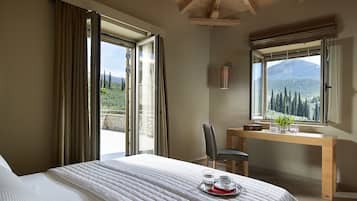 Suite familiar, 2 habitaciones (Salvia) | Escritorio, espacio para trabajar con laptop y wifi gratis