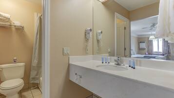 Exclusive Suite, 2 Queen Beds | Bathroom | Free toiletries, hair dryer, towels, soap
