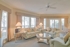 Villa, 2 Bedrooms | Living area