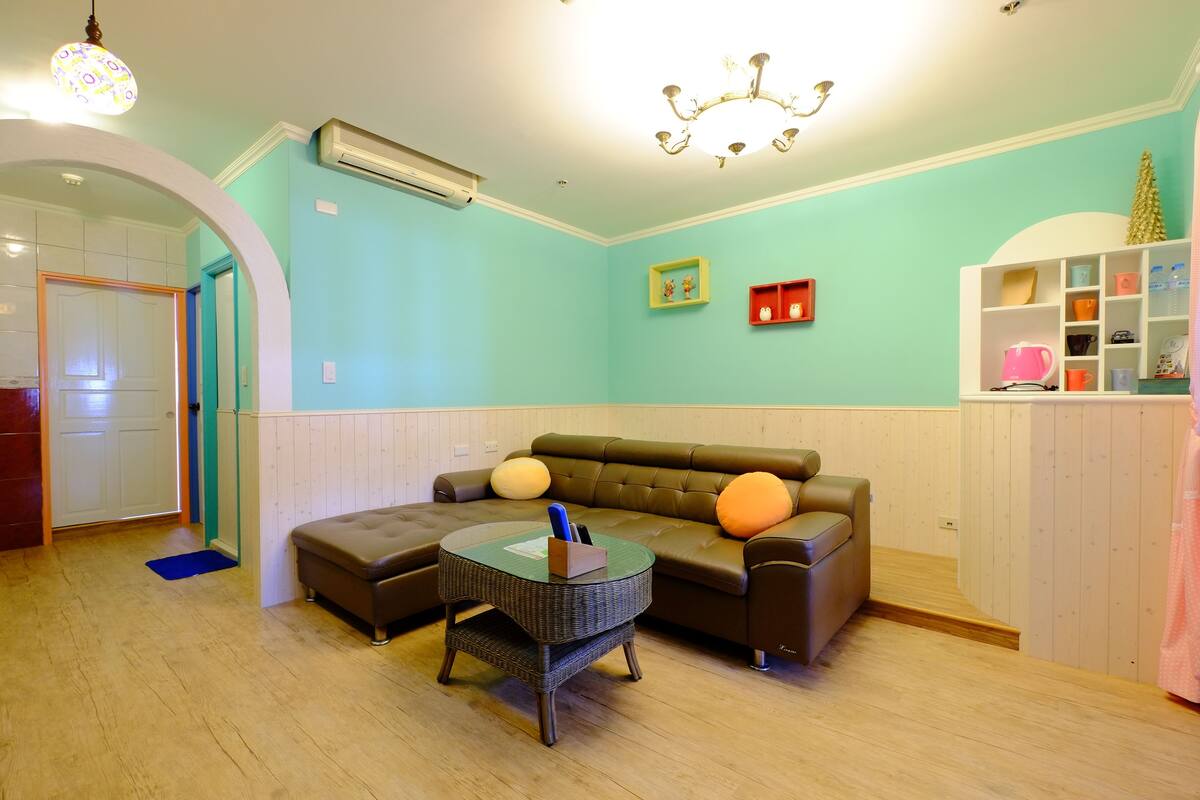 Family Room, 2 Bedrooms, City View | Living area