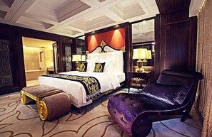 總統套房 | 房內夾萬、書桌、遮光窗簾/窗簾、熨斗/熨衫板