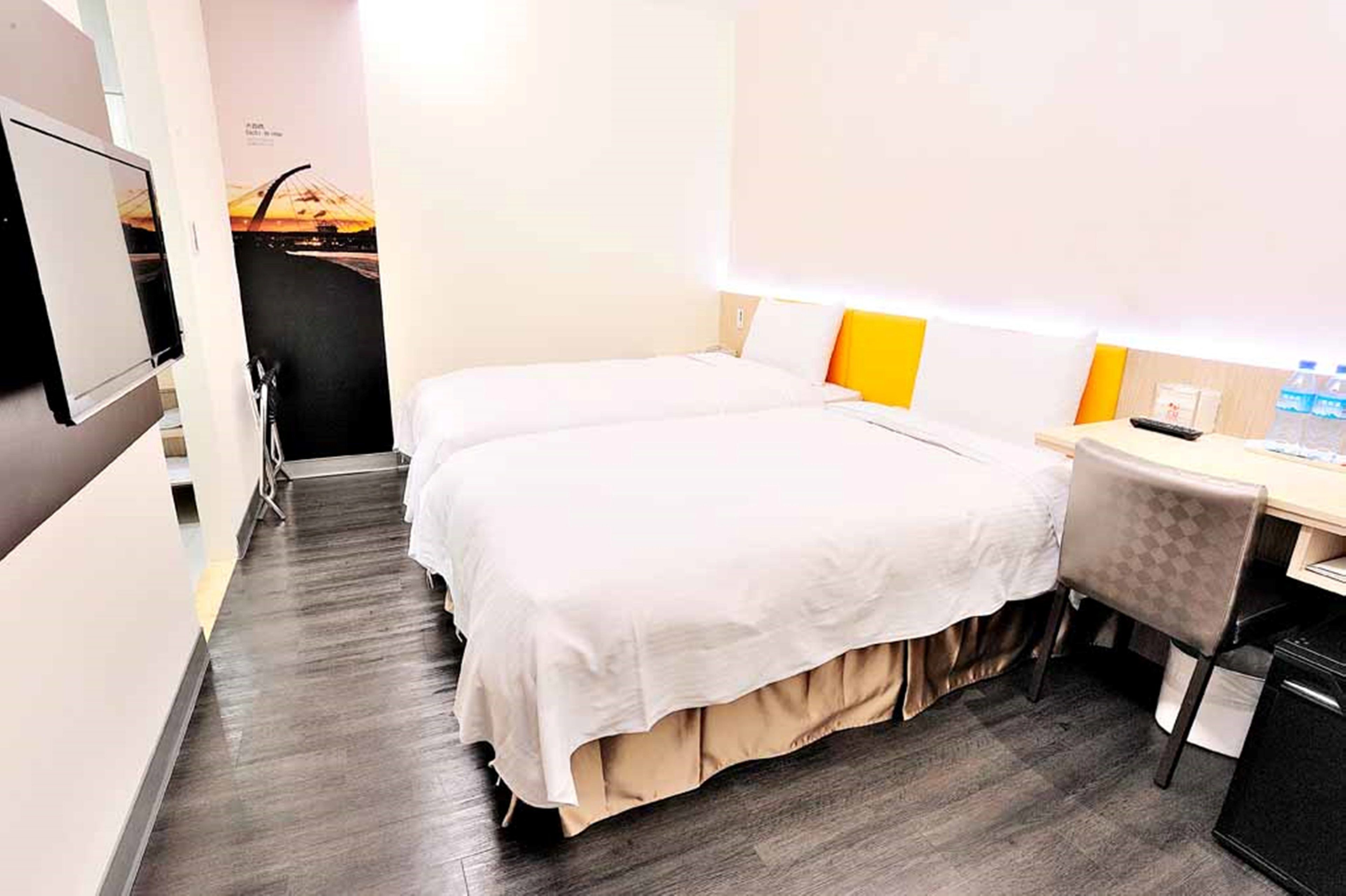 superior twin room, 2 single beds, private bathroom | down duvets, iron/ironing board, free wifi, bed sheets