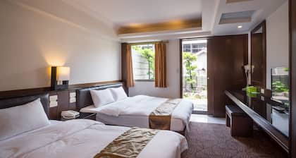 The Enterpriser Hotel