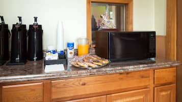 Free daily on-the-go breakfast