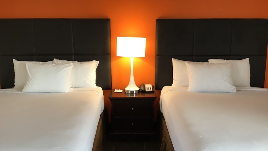 Howard Johnson by Wyndham Spokane