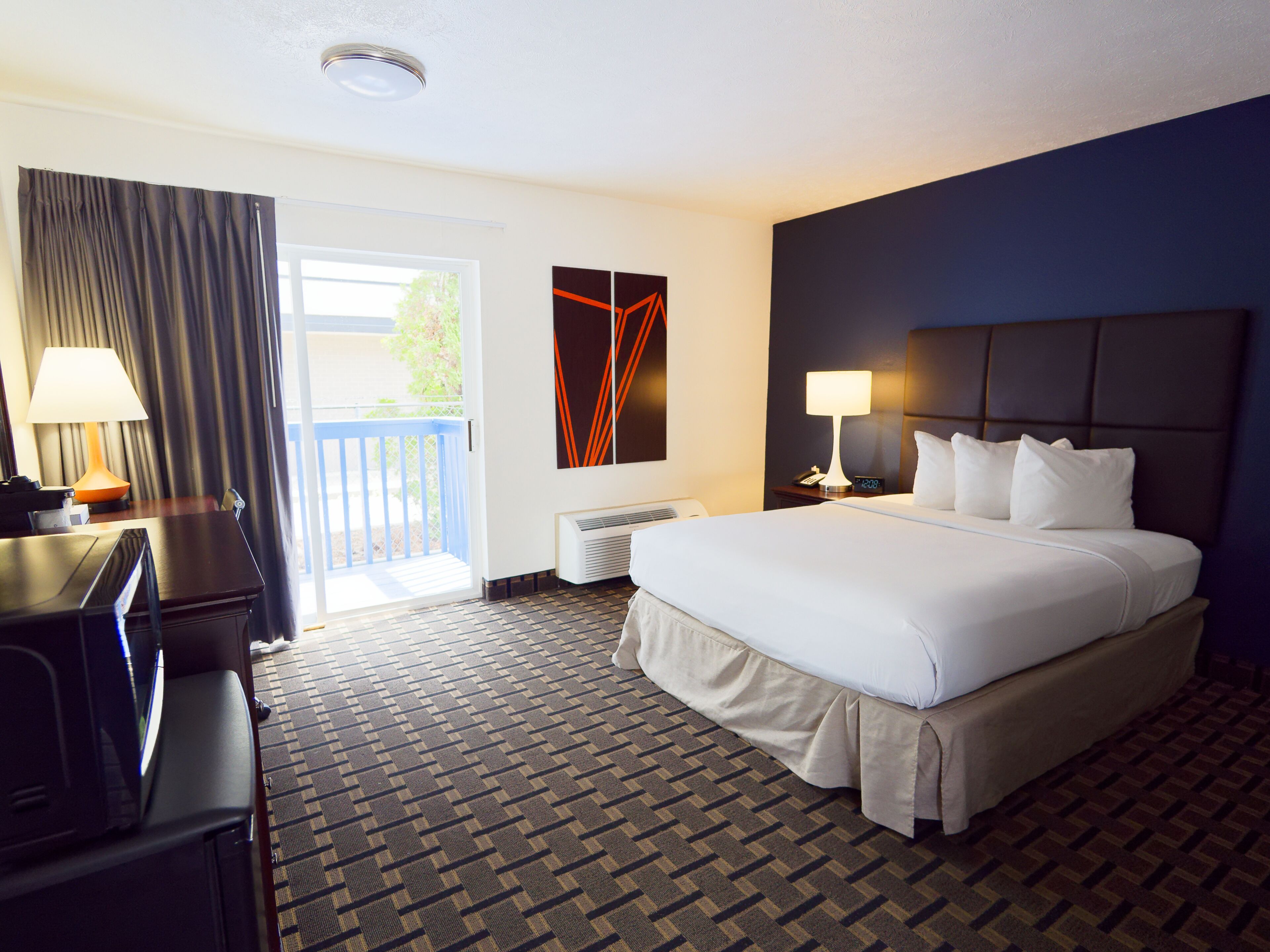 Standard Single Room, Bathtub Grab Bars | Desk, laptop workspace, free WiFi, bed sheets