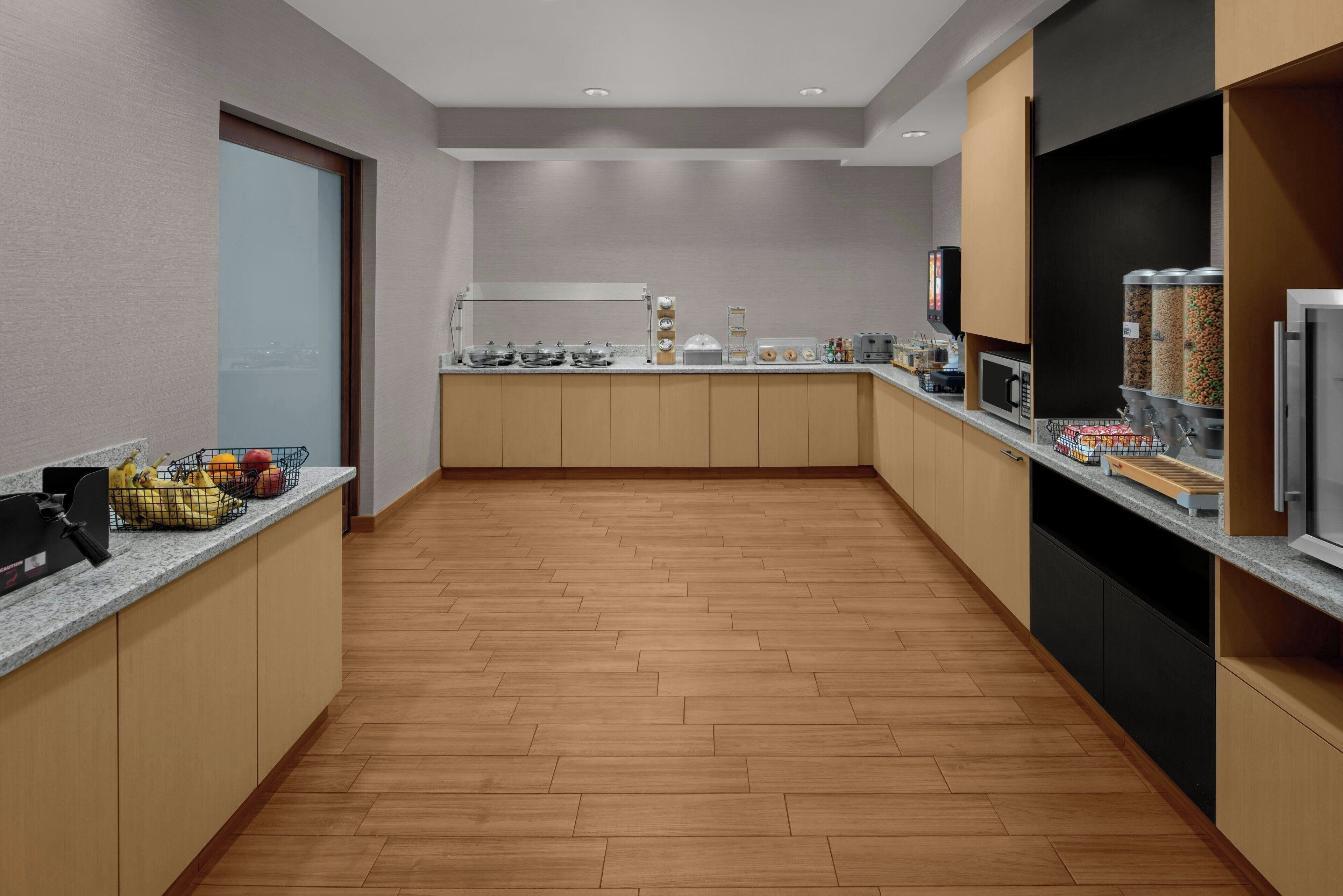 free daily continental breakfast