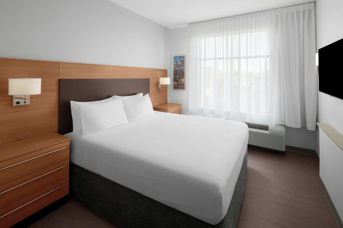 1 habitación, ropa de cama hipoalergénica, edredón y cortinas blackout