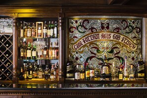 Bar (on property) - Hotel Annapurna (Kathmandu)
