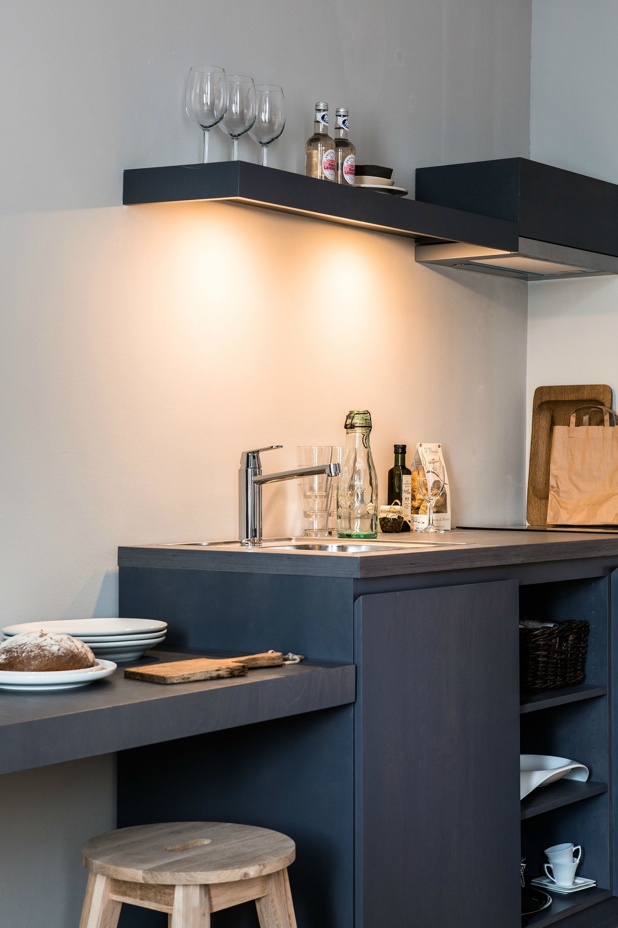 bold studio | private kitchenette