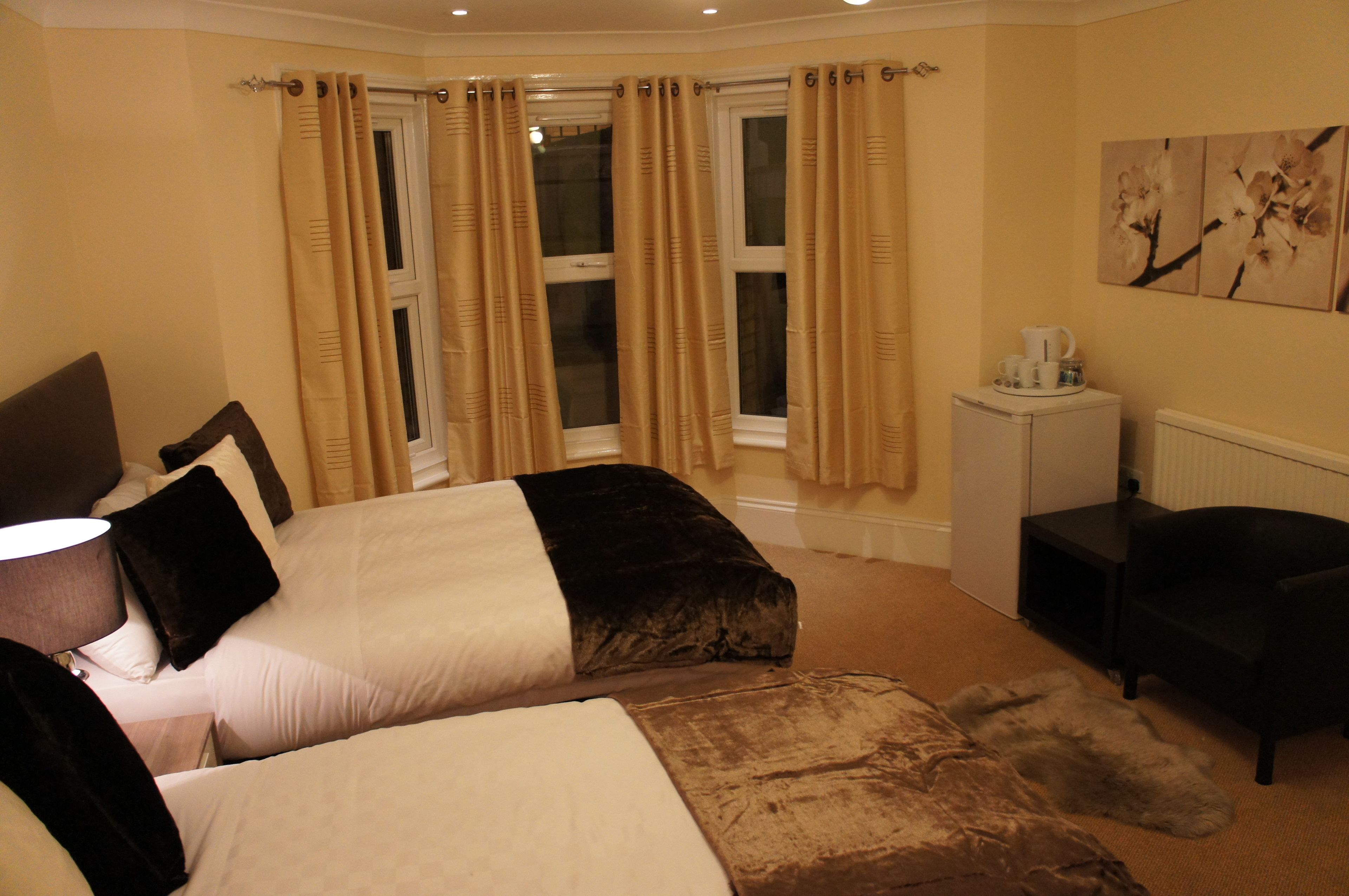 Photo - Sapphire Hotel London